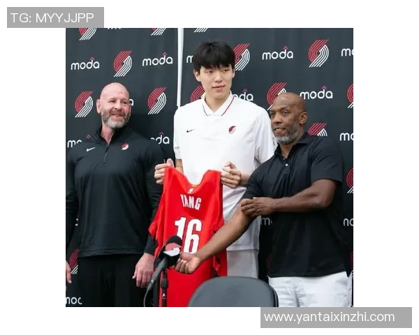 杨瀚森的活力与激情让比卢普斯赞不绝口的瞬间