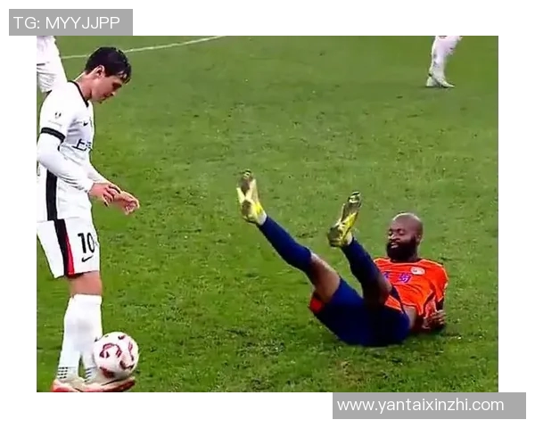 李新翔精彩穿裆过人后推射远角破门助海港4-2领先海牛 李新翔精彩穿裆过人后推射远角破门助海港4-2领先海牛