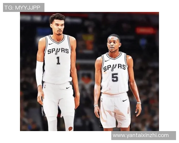 福克斯上半场火力全开11投8中狂砍19分助球队掌控局势