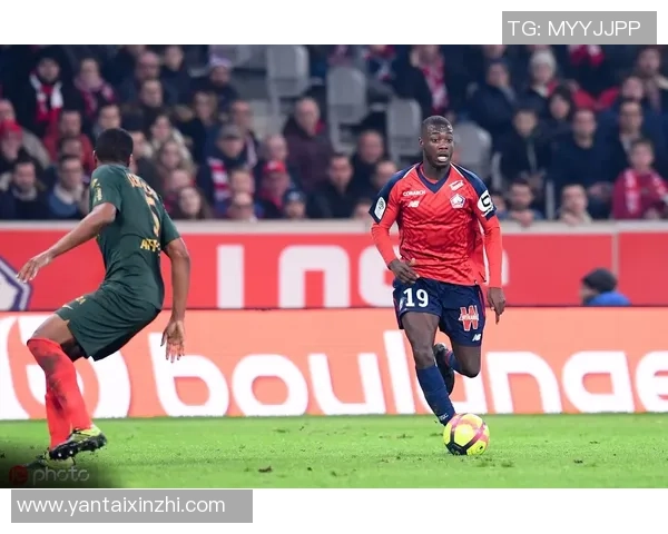 多家欧洲豪门关注费耶诺德边锋穆萨转会动态