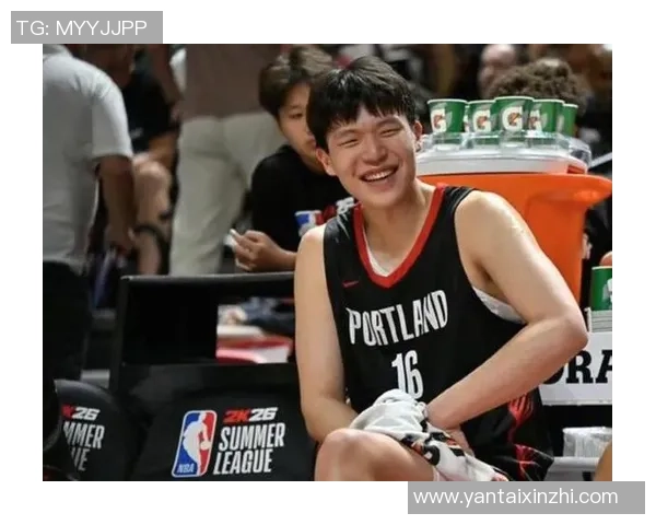 开拓者轮换阵容调整杨瀚森全场未能登场坐冷板凳引发关注